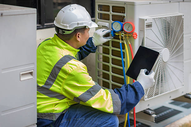 Professional Hvac technician working in Bensalem, PA